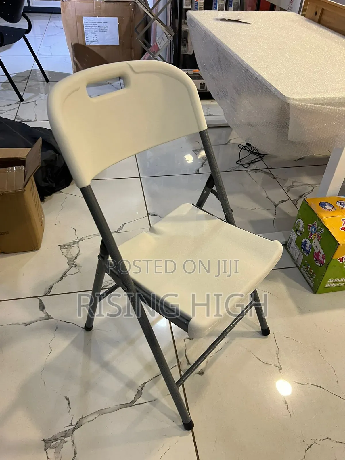 Quality White Foldable Chairs