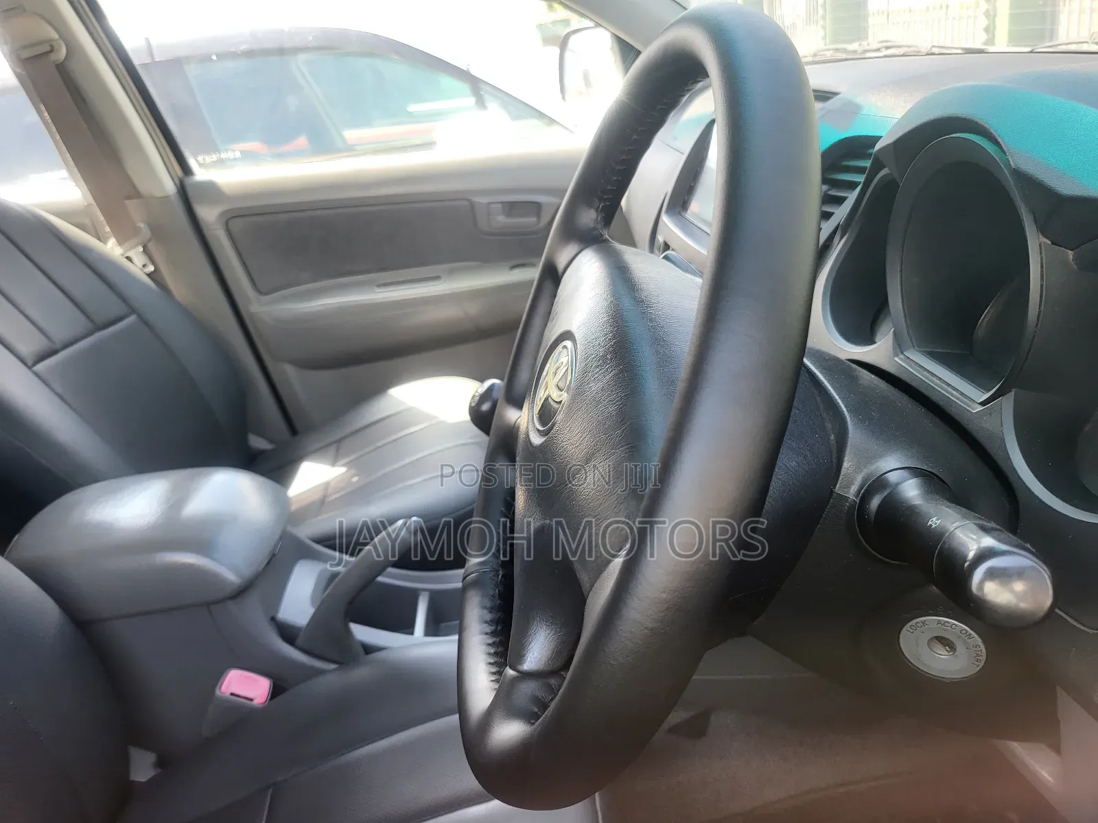 Toyota Hilux 2015 Brown