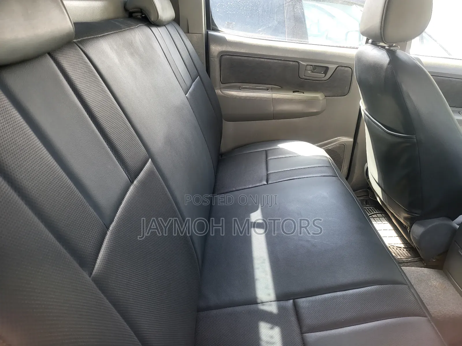 Toyota Hilux 2015 Brown
