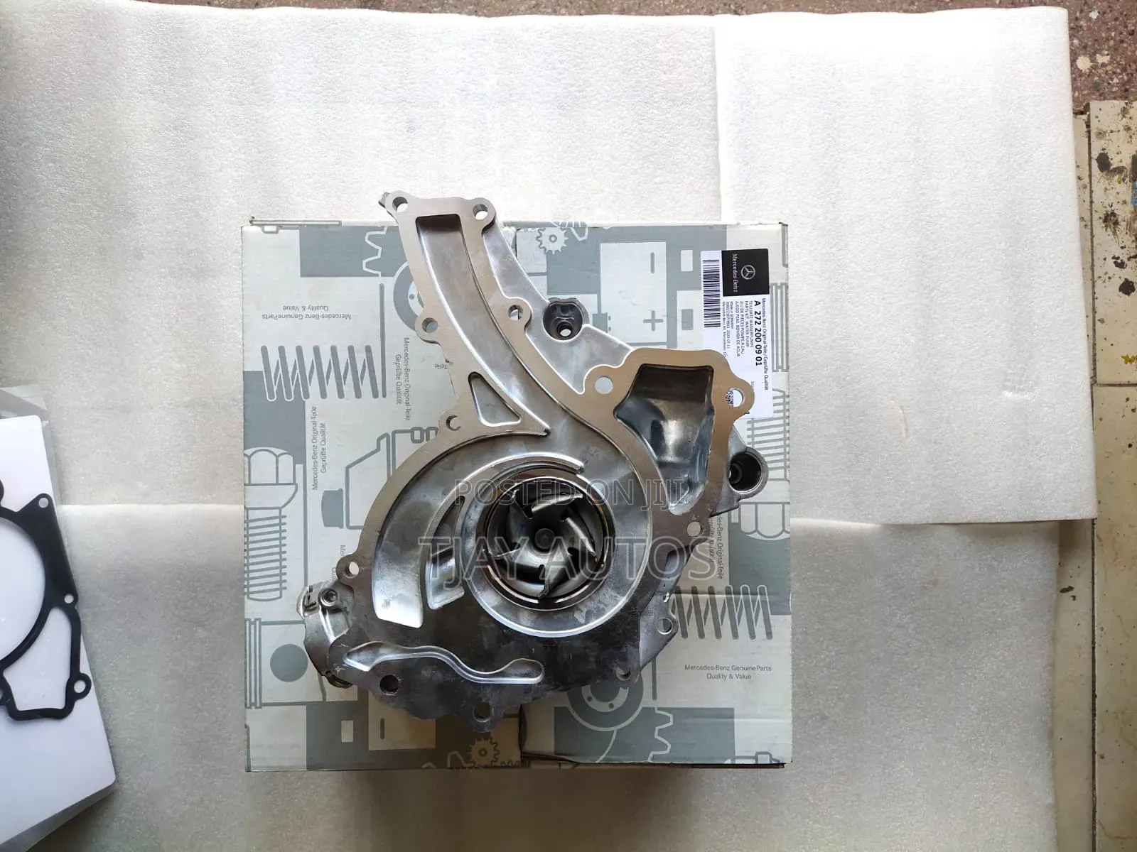 Engine Coolant Water Pump Mercedes 272 2722000901 2722001001