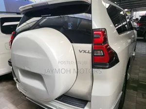 Toyota Land Cruiser Prado 2017 White