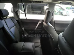 Toyota Land Cruiser Prado 2017 White
