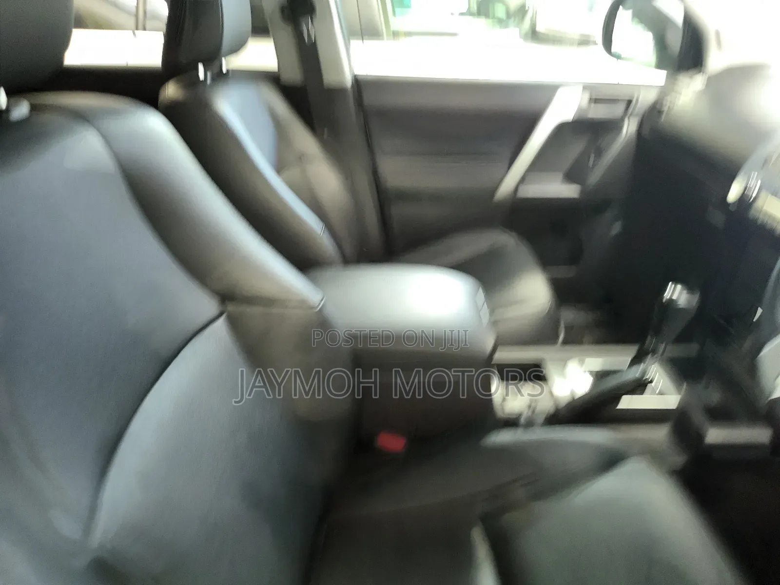 Toyota Land Cruiser Prado 2017 White