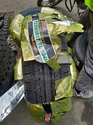 235/65r17 Kenda Tyres Made in Taiwan