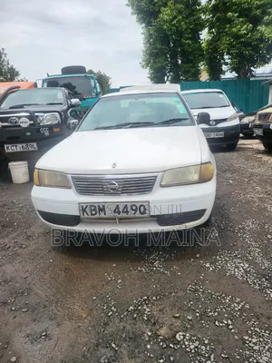 Nissan Sunny 2005 White