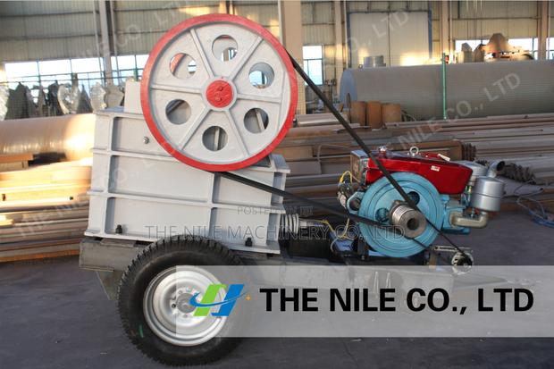 Small Scale Granite Limestone Gravel Stone Crusher - main view