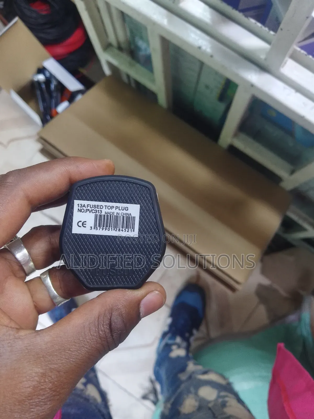 13A Top Plug