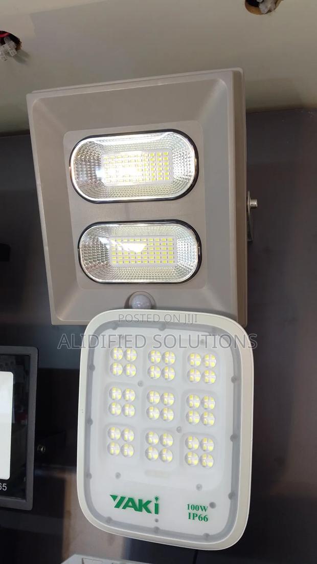Alltop Solar Floodlight 100w - main view