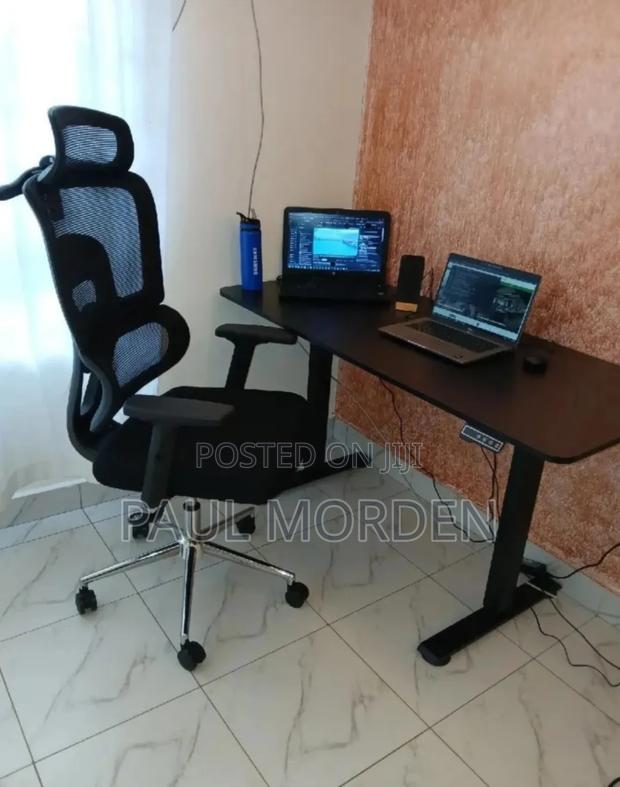 Office Electrical Table 140cm With Orthopedic Office Chair - main view