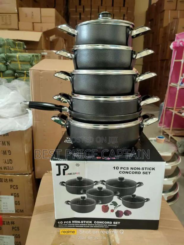 *James Pot Black Cookware Set - main view