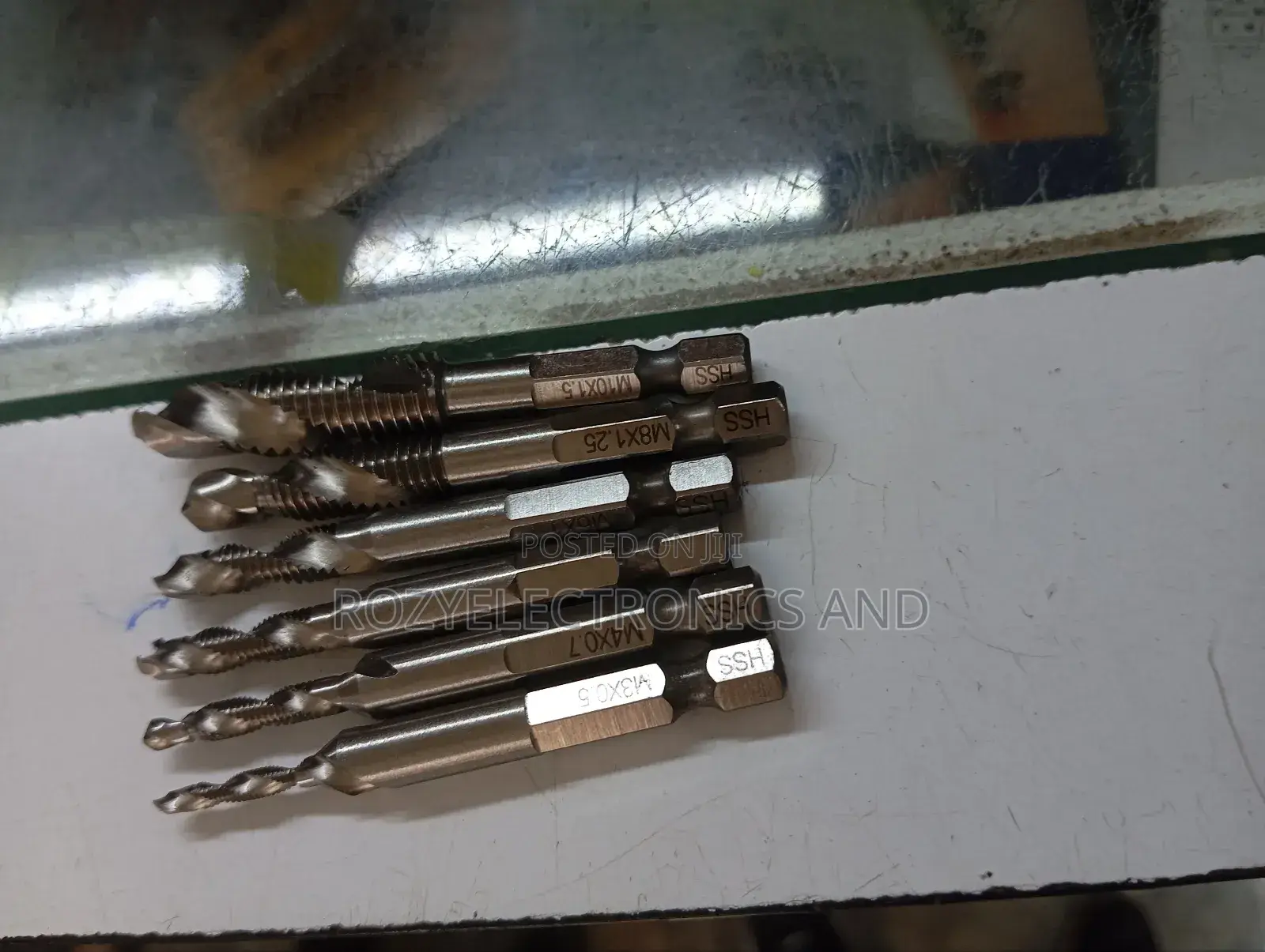 Screw Extractor Screw Extractor.