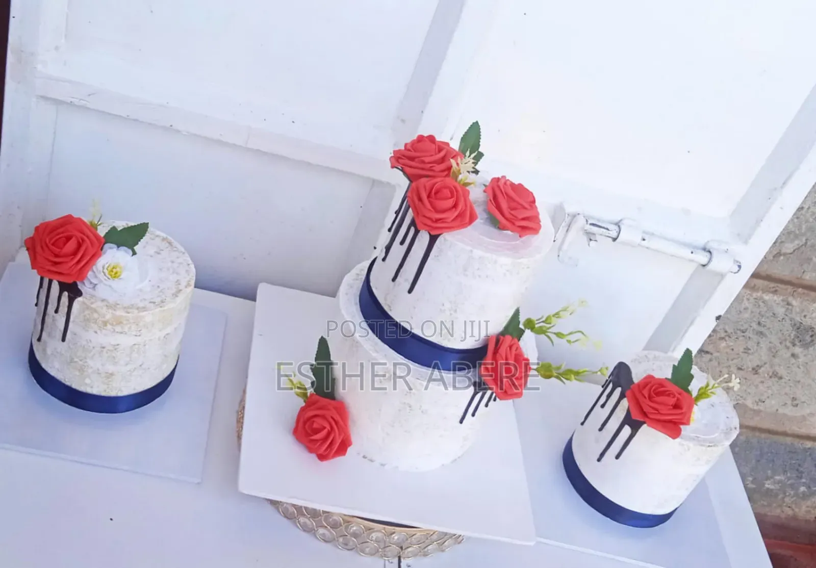 Semi Naked Wedding/Ruracio Cake