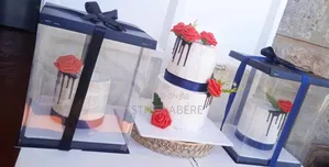 Semi Naked Wedding/Ruracio Cake
