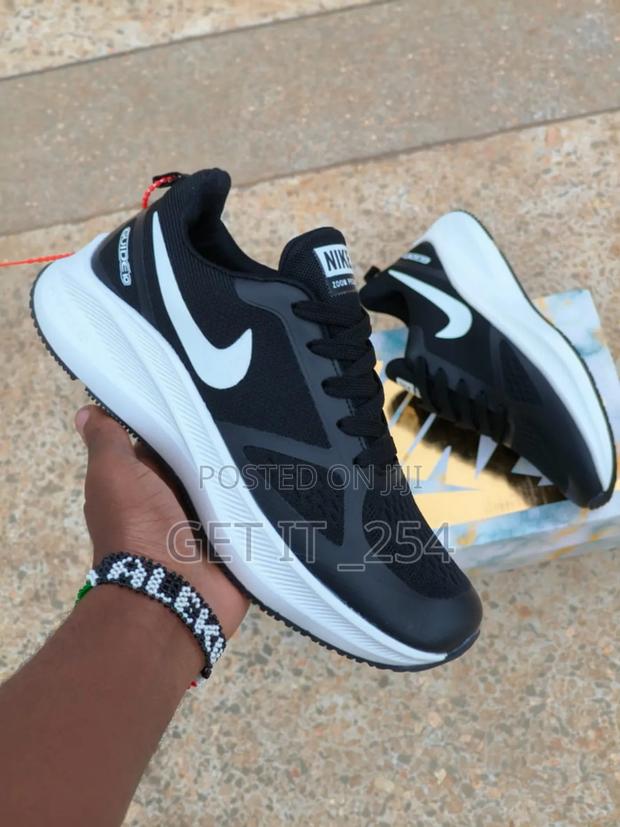 Nike Zoom Restocked 
Sizes 40-44 - thumbnail 4