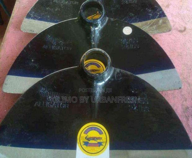 Half Moon Jembe - main view