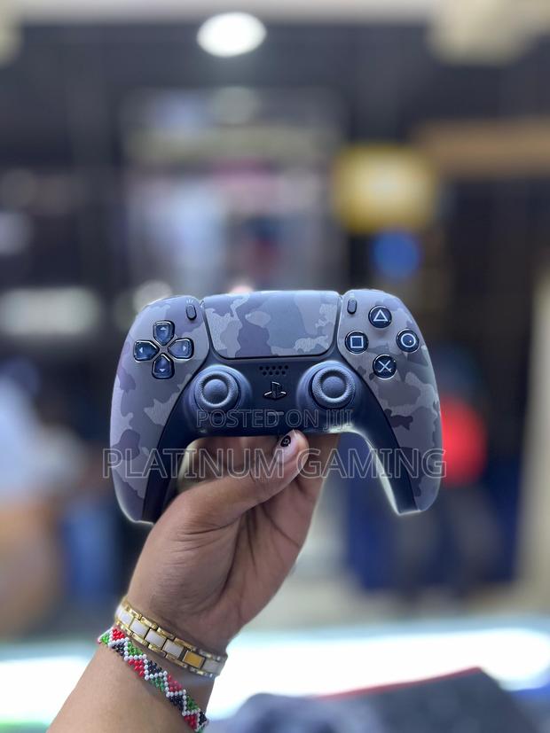 Ex-Uk Ps5 Controllers