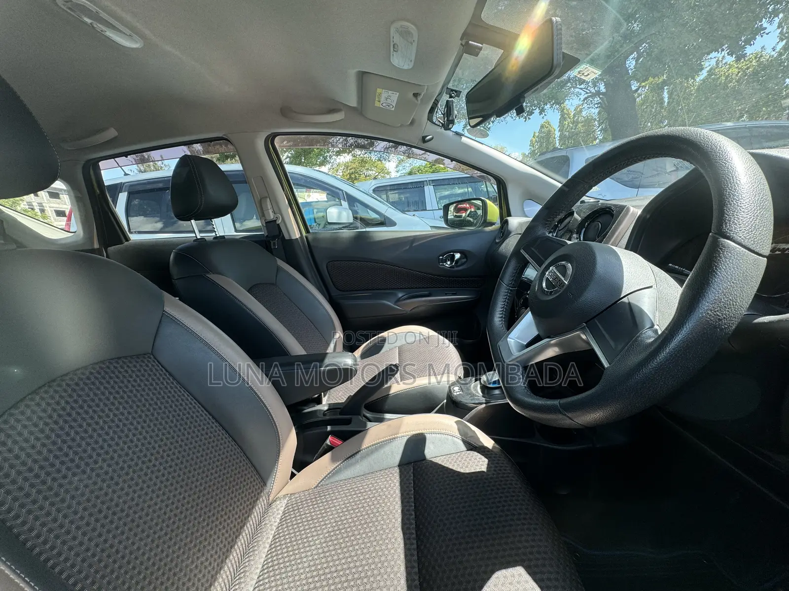 Nissan Note 2017 Yellow