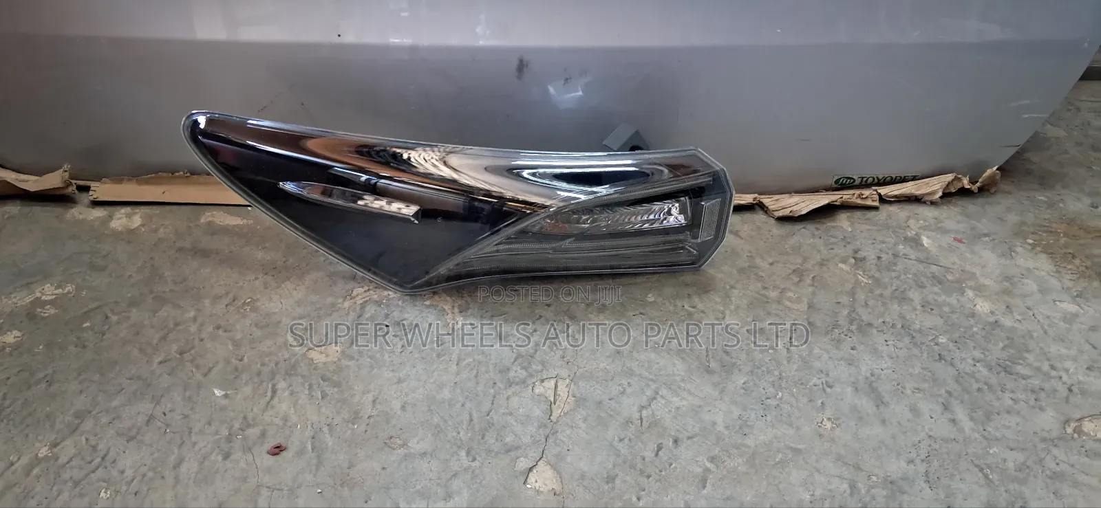 Taillight Harrier 2014-2016 ZSU60 Model LHS