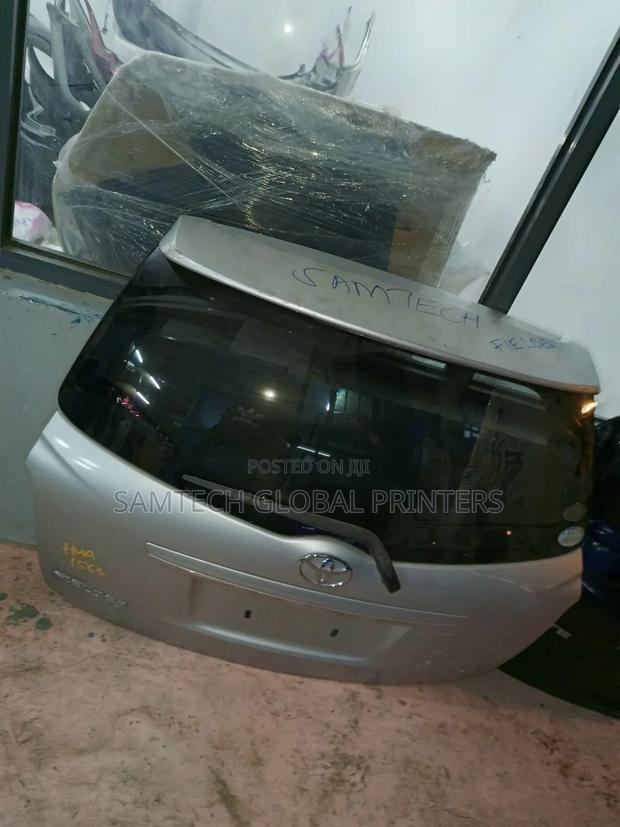 Exclusive Toyota Fielder Boot
