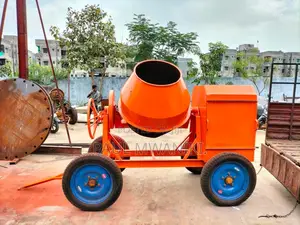Diesel Automatic Mobile Concrete Mixers, 20 Meter Cubes/Hr