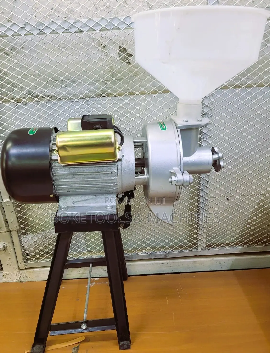 Peanut Butter Machine With Plastic Funnel