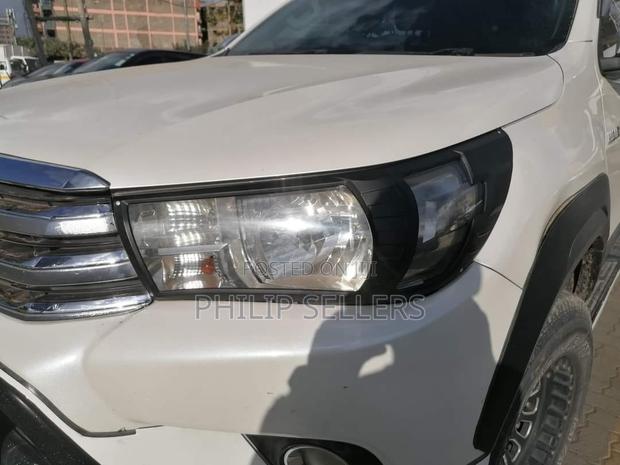 Chrome Kit for Toyota Hilux - thumbnail 2