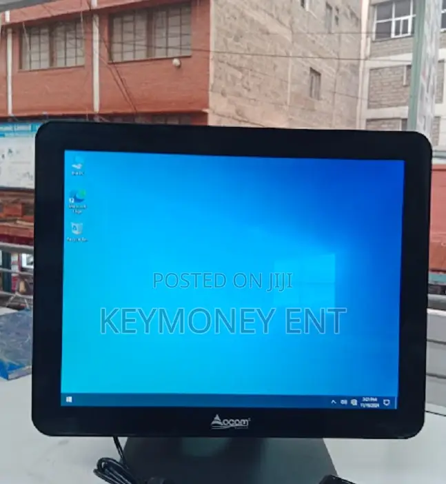 Restuarant POS Touch Terminal Machine Core I3 4GB 256SSD 15^