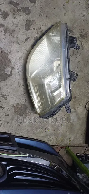 Nissan Tiida 2006 Non Xenon Headlight