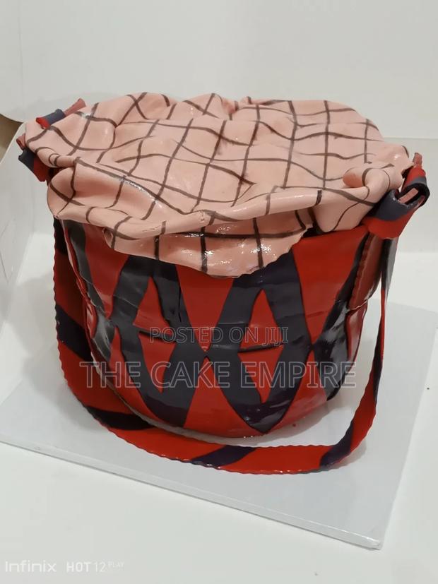 Traditional Cakes (Baskets Etc) - thumbnail 9