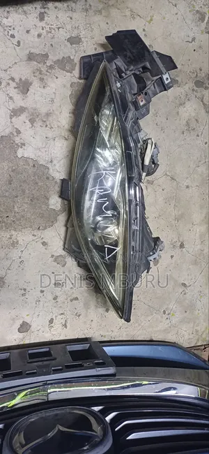 Mazda Axela 2010 Xenon Headlight
