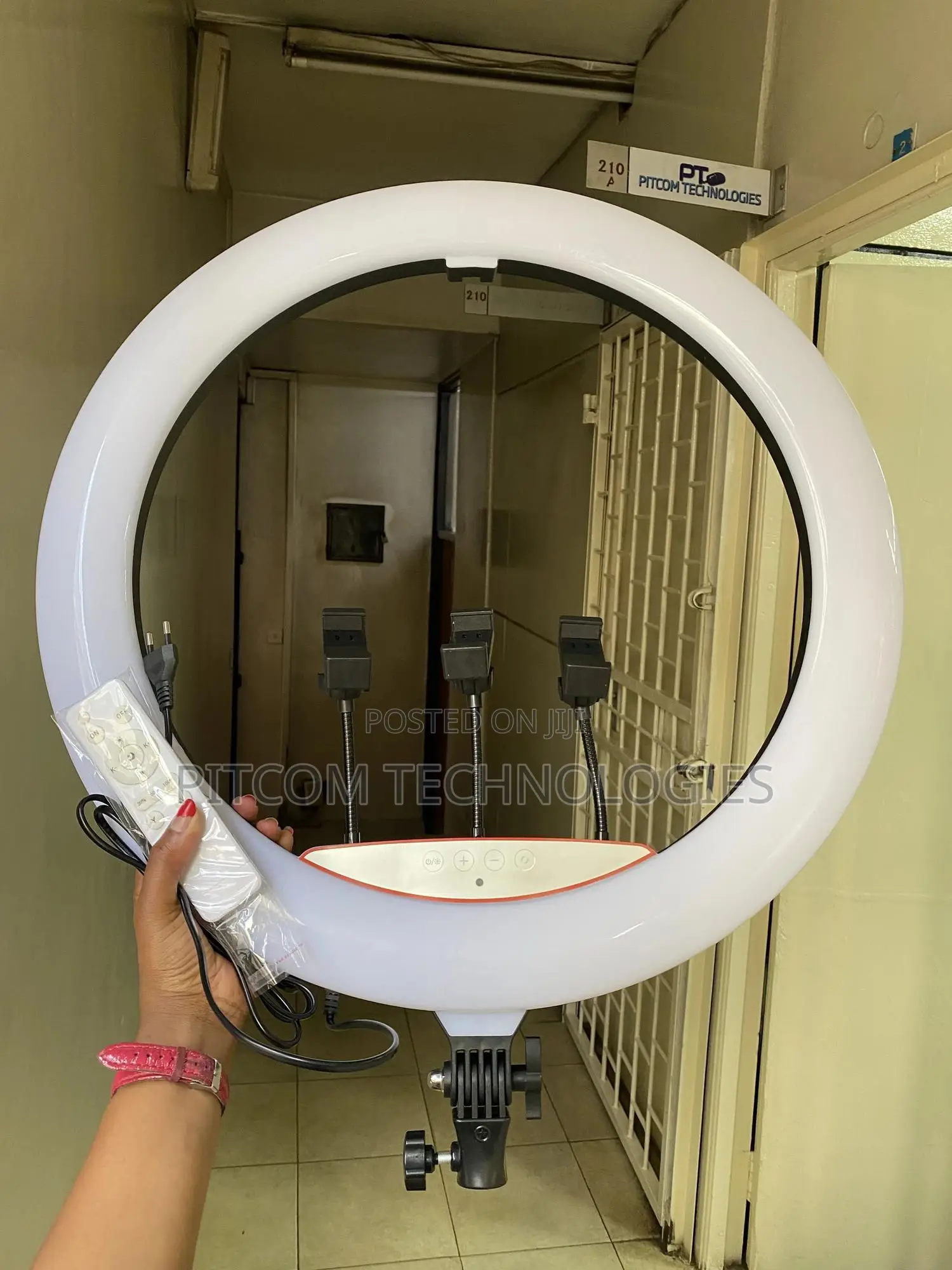 Full Light 22 Inch Ringlight