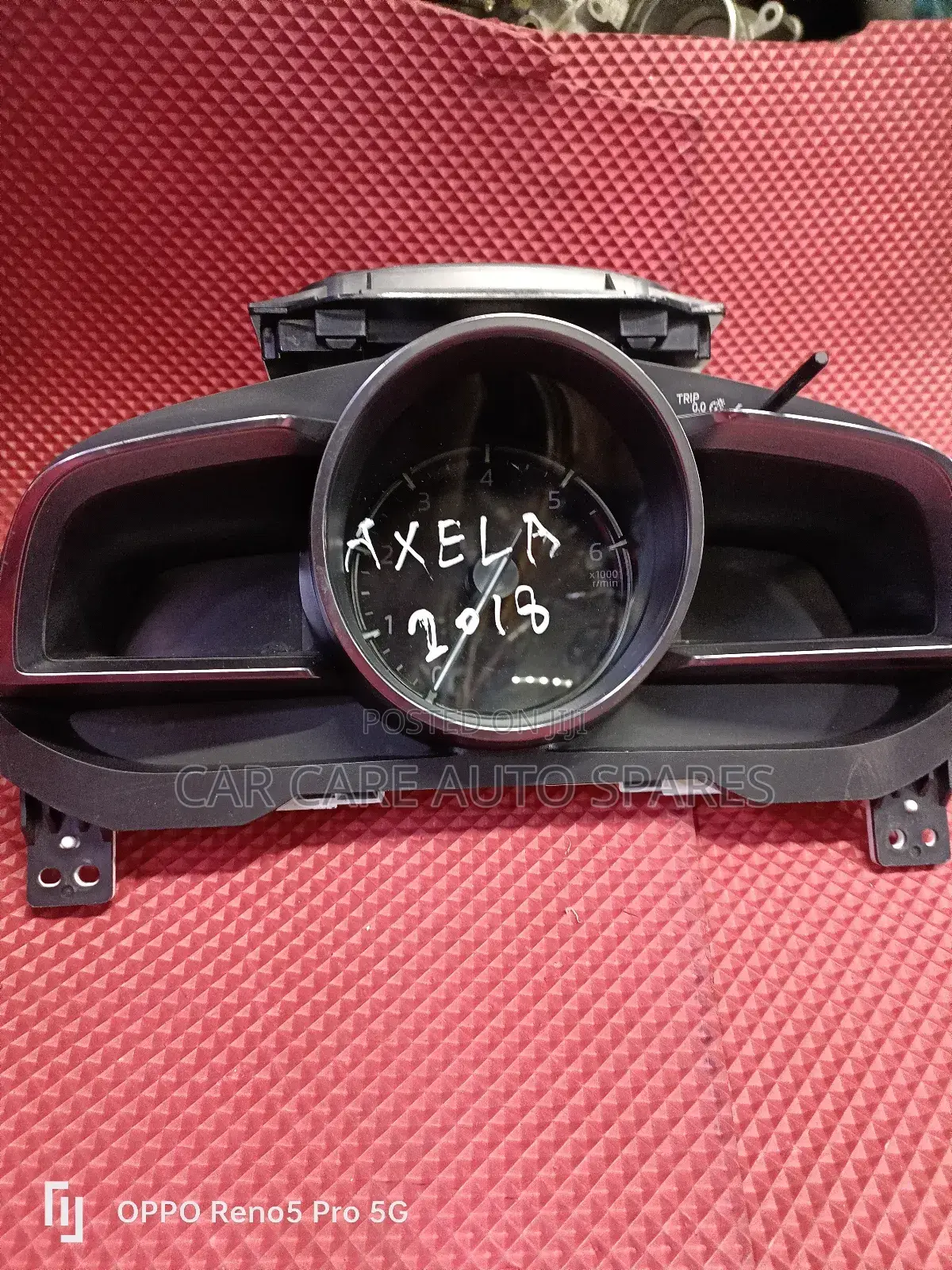 Dashboard Clock Mazda Axela 2018