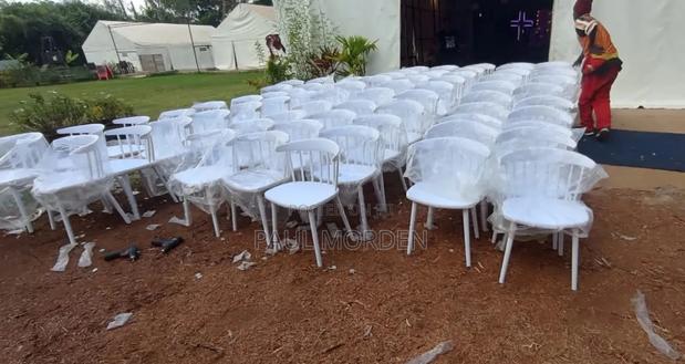 White Plastic Chair With Backrest - main view