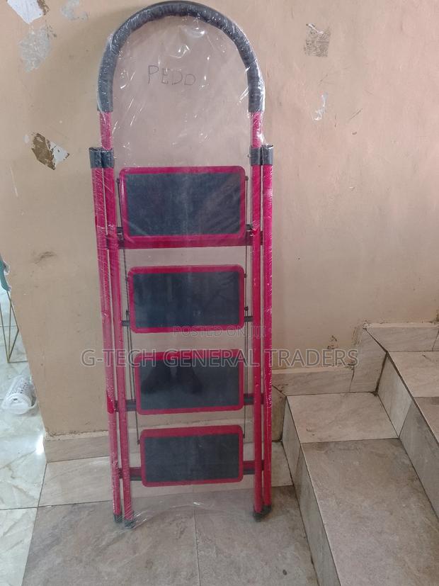 4-Step Heavy Gauge Step Ladder - main view