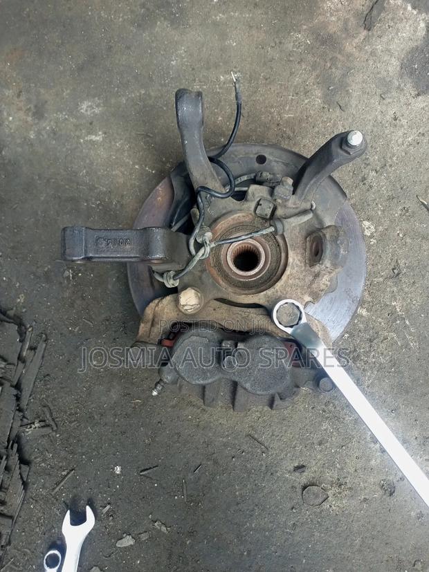 Nissan X Trail Nt30 Front Hub - thumbnail 3