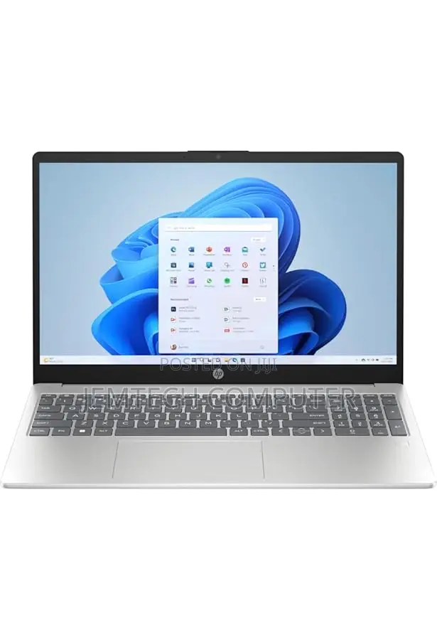 New Laptop HP 250 G10 8GB Intel Core I7 SSD 512GB