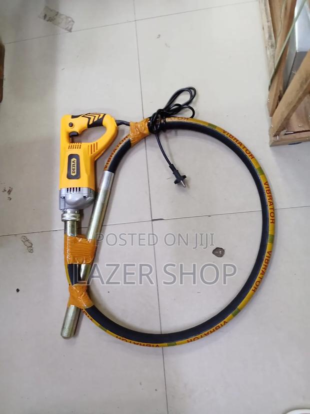 Dera Electric Concrete Vibrator - main view