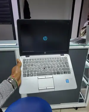 Laptop HP EliteBook 820 G2 4GB Intel Core I5 HDD 500GB