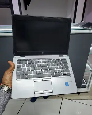 Laptop HP EliteBook 820 G2 4GB Intel Core I5 HDD 500GB