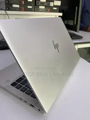 Laptop HP EliteBook 830 G7 8GB Intel Core I5 HDD+SSD 256GB