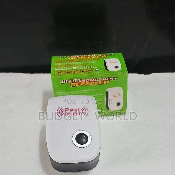 Pest Control ~Ultrasonic Pest Repeller