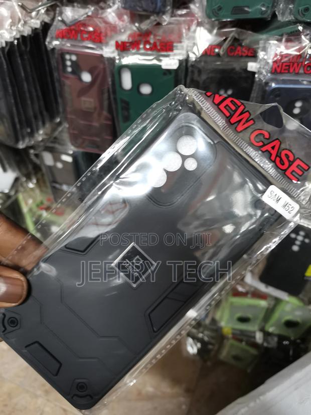 Galaxy M52 Shockproof Polycarbonate Hybrid Armor Case-Black - thumbnail 2