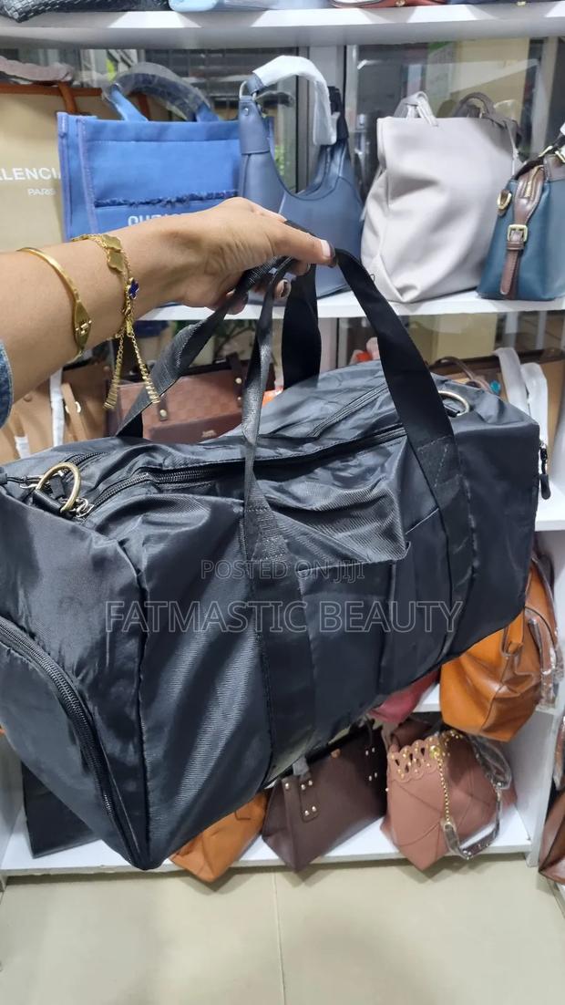 Unisex Duffle Bags - thumbnail 2