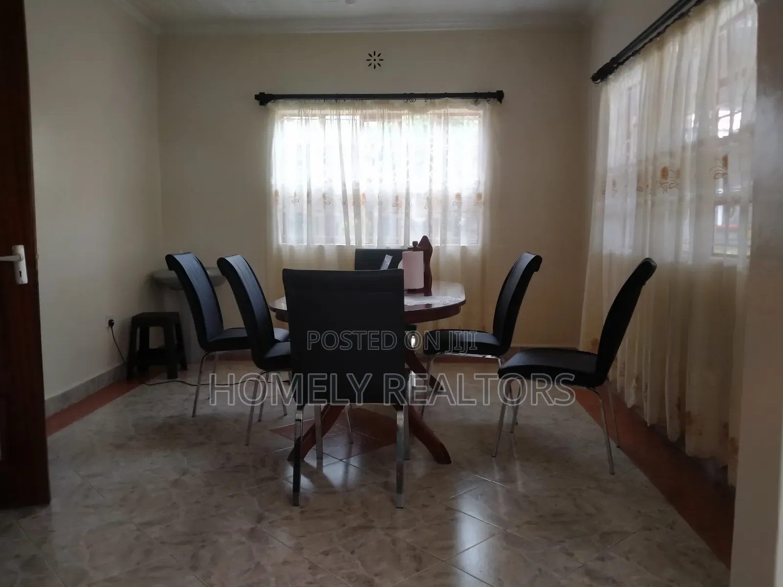 4bdrm Bungalow in Ngong, Vet Hill Top for sale