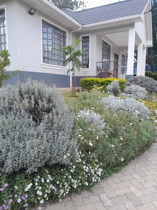 3bdrm Bedsitter in Karen for rent