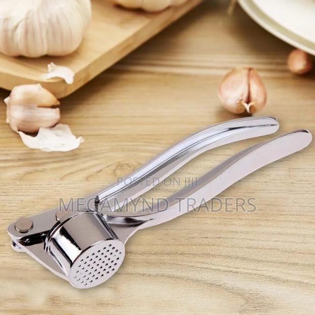 Garlic Crasher/Garlic Press - thumbnail 2