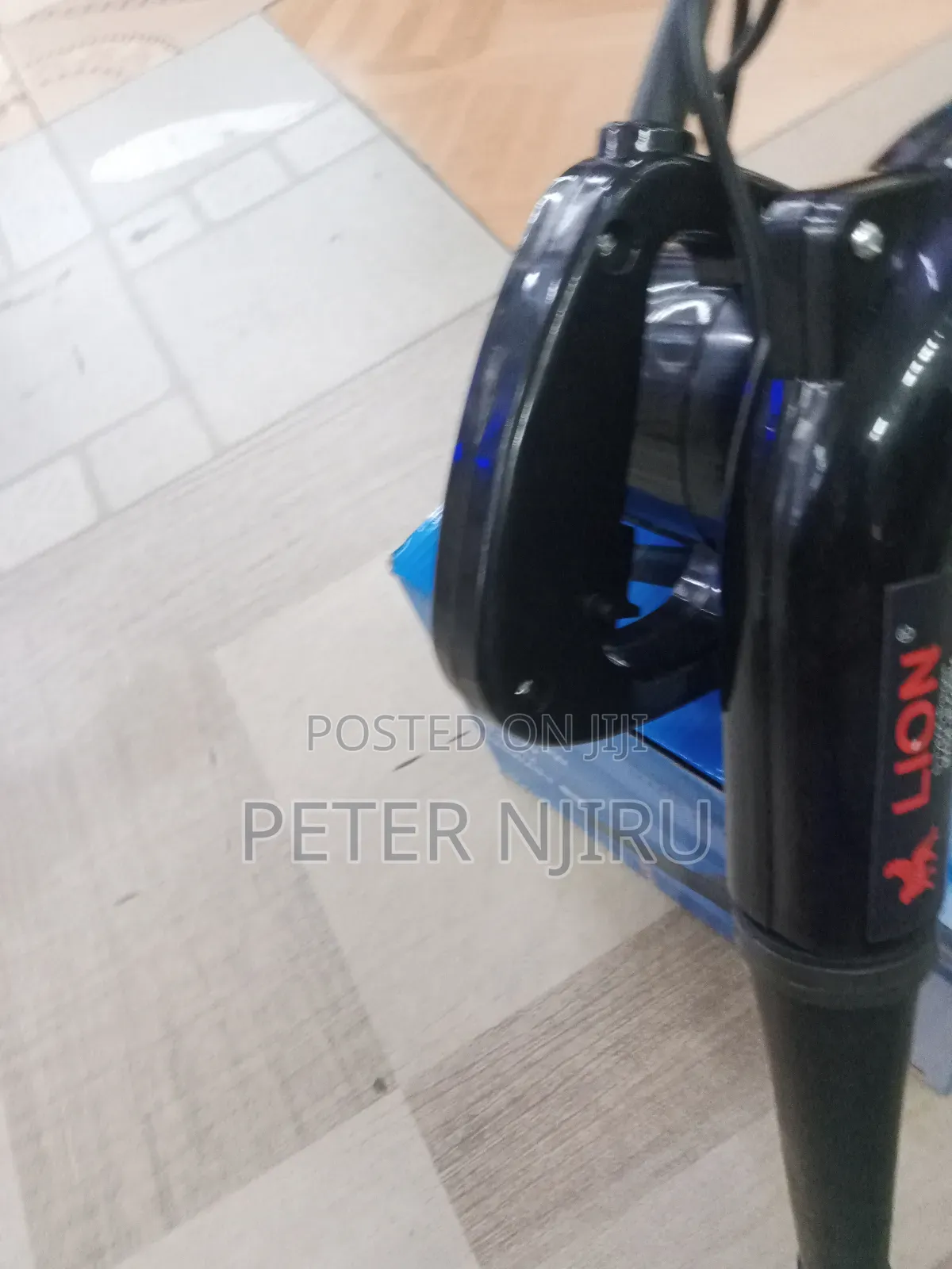 Lion 700w Electric Handheld Vacuum Blower