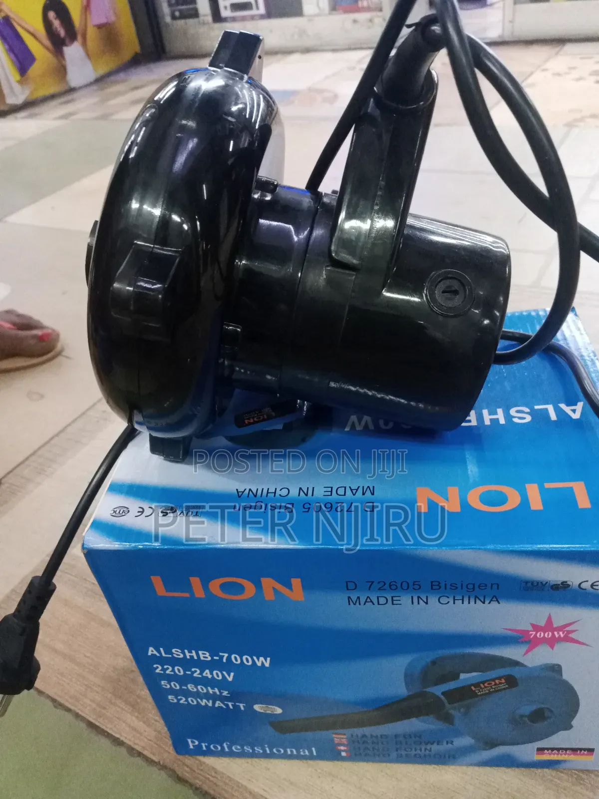 Lion 700w Electric Handheld Vacuum Blower