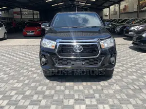 Toyota Hilux Workmate 2019 Black