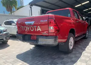 Toyota Hilux 2018 Red